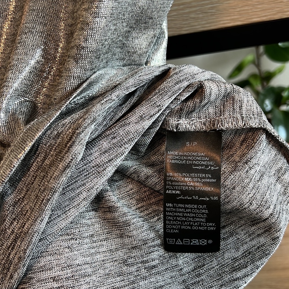 White House Black Market Gray Tank Top - Picture 4 of 4